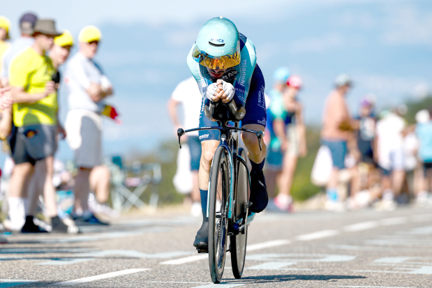 Martinez rises to seventh